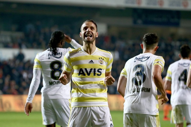 Fenerbahçe’de tarihi rakam! Dokuz...