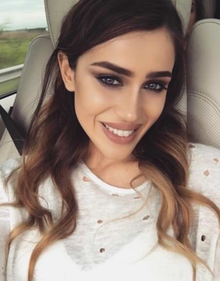 Arda Turan’ın yeni sevgilisi Miranda Shelia