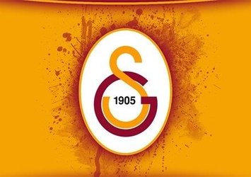 Aslan'ın gözdesi Genoa'ya gitti