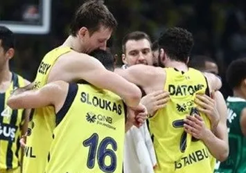Fenerbahçe potada tarih yazıyor