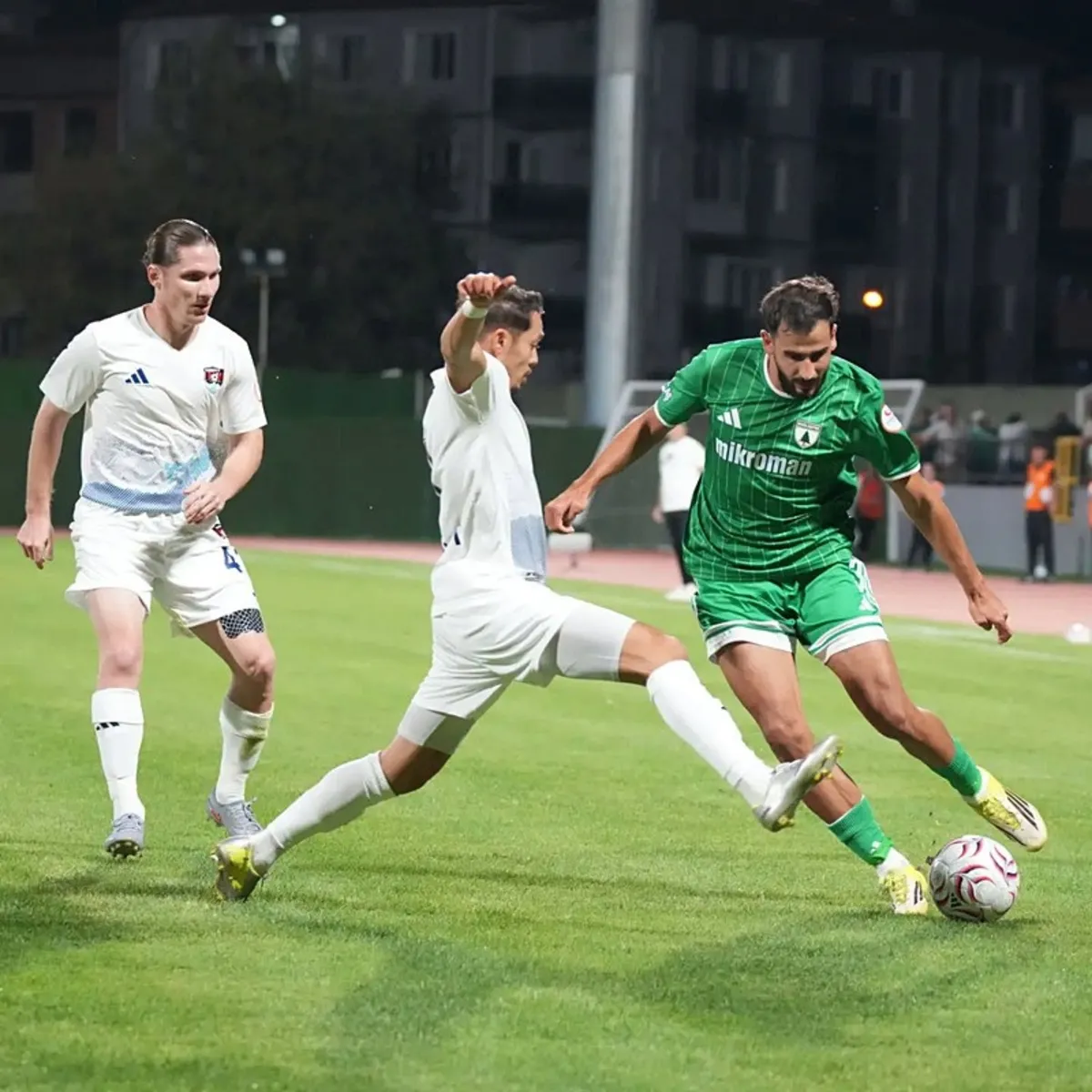 Muğlaspor, Vanspor FK deplasmanından son dakika golüyle puan çıkardı