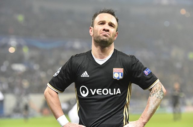 Fenerbahçe’den çifte bomba