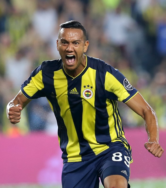 Josef De Souza Dan Surpriz Imza Sayfa 1 Fenerbahce 19 Kasim 2020 Persembe