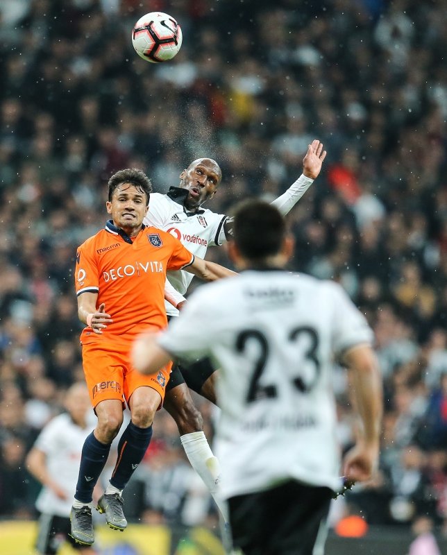 Usta yazarlar Beşiktaş - Başakşehir maçını değerlendirdi!