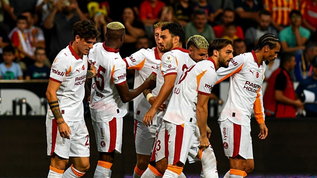 Galatasaray 4'te 4 peşinde! İşte Okan Buruk'un Çaykur Rizespor maçı muhtemel 11'i Galatasaray 4'te 4 peşinde! İşte Okan Buruk'un Çaykur Rizespor maçı muhtemel 11'i