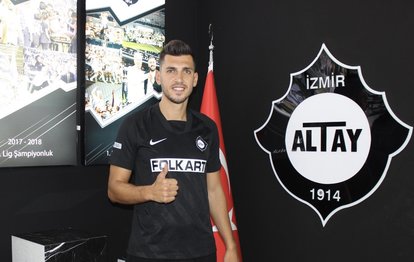 Son dakika spor haberi: Süper Lig’in yeni ekibi Altay Ceyhun Gülselam’ı transfer etti!