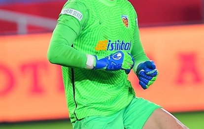 Son dakika transfer haberi: Süper Lig devlerinin gözdesi Doğan Alemdar Kayserispor ile sözleşme uzattı!