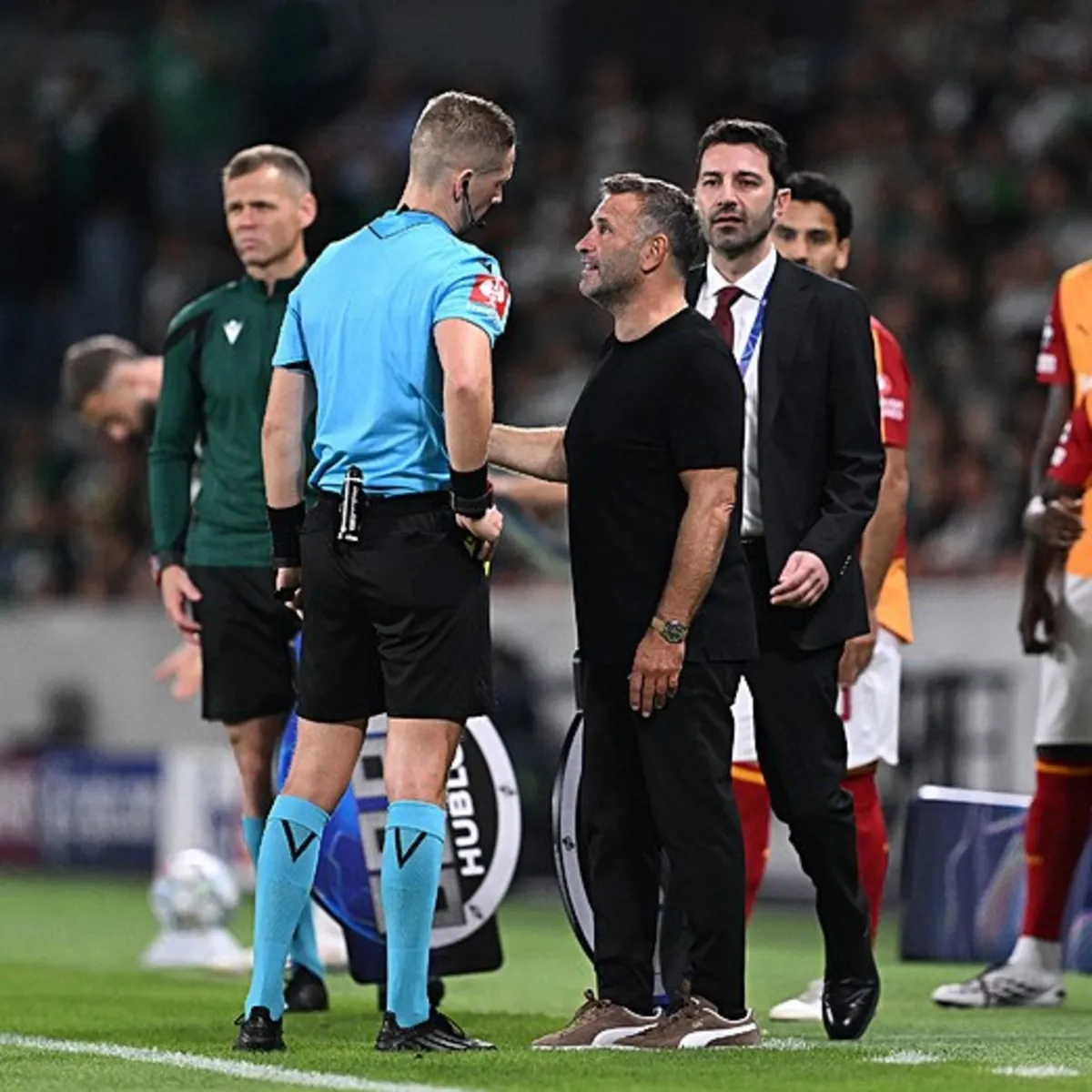 Okan Buruk'tan hakem kararlarına sert tepki