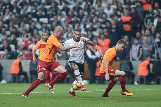 13 takım Cenk Tosun’un peşinde