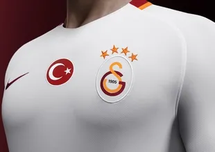 Galatasaray'da şok! Süresiz kadro dışı...