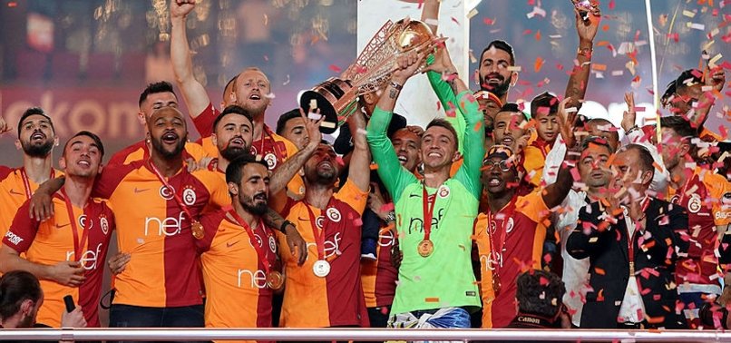 Galatasaray'da flaş ayrılık kararı!