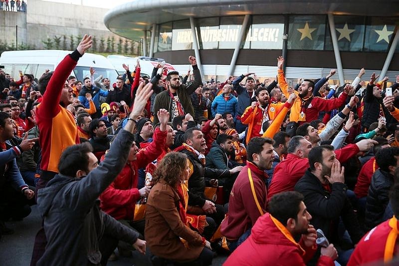 Maçın ertelenme nedeni o ihbar!