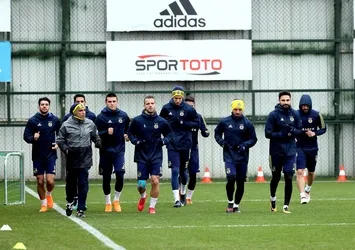 Fenerbahçe, Beşiktaş maçına hazırlanıyor