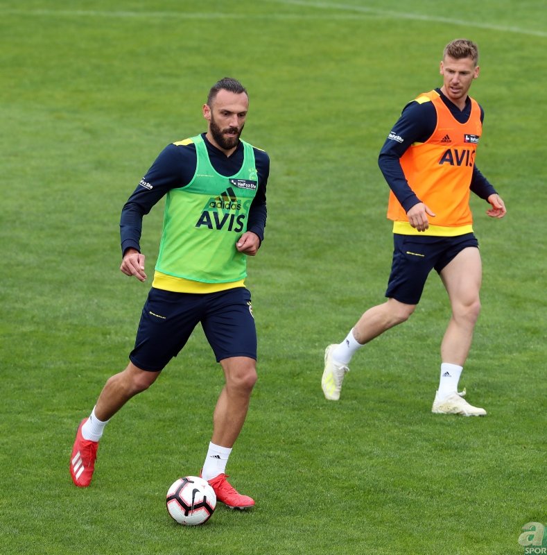 Scoutlar harekete geçti! Dünya devleri Fenerbahçeli yıldızı izlemeye geliyor