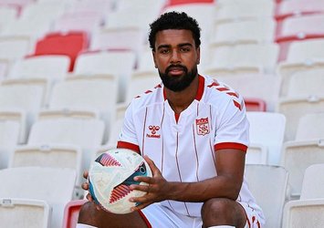 Sivasspor 2 futbolcu ile sözleşme imzaladı!
