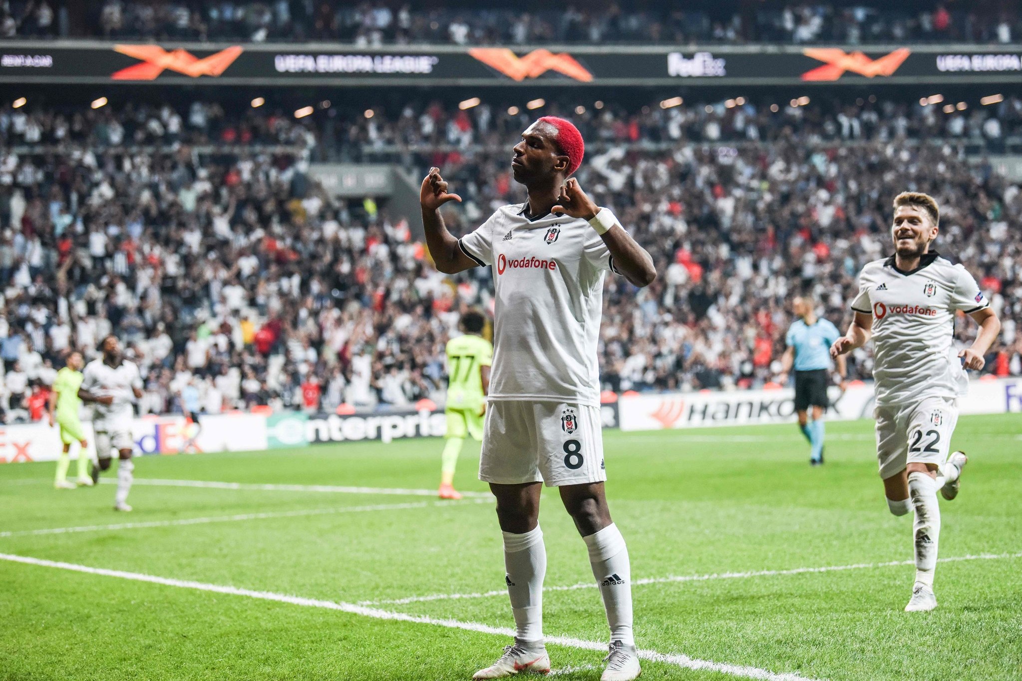 Ryan Babel Arabistan yolcusu!