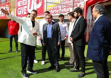 Özbek'ten Ümraniyespor'a ziyaret!