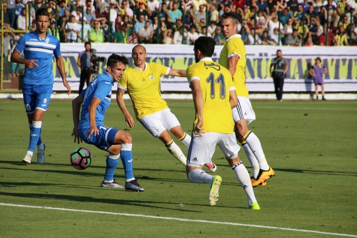 Fenerbahçe, Juventus Bükreş’e mağlup oldu