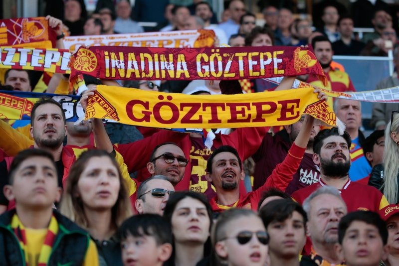Göztepe - Kasımpaşa maçından kareler