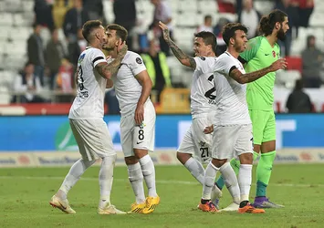 Akhisarspor hayata döndü