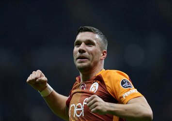 Podolski'den G.Saray paylaşımı!