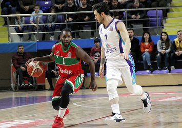 Pınar Karşıyaka'da Play-Off hayali sönüyor