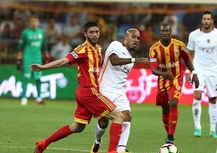 Galatasaray'da yeniler döküldü