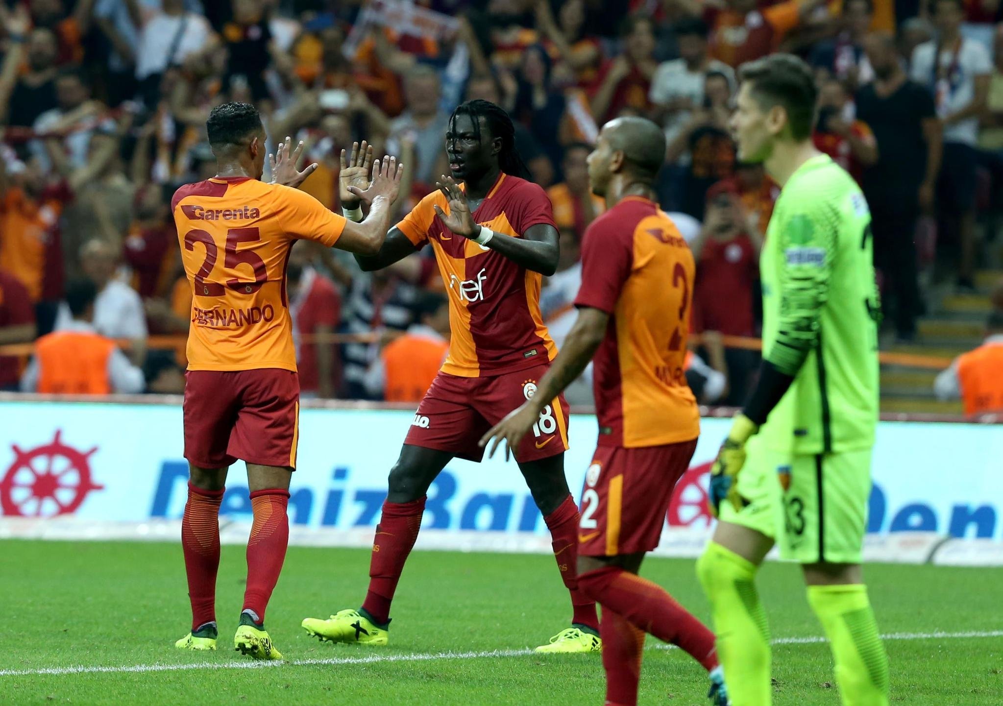 Galatasaray sosyal medyayı salladı