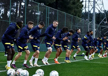 Fenerbahçe hazırlıklarını sürdürdü