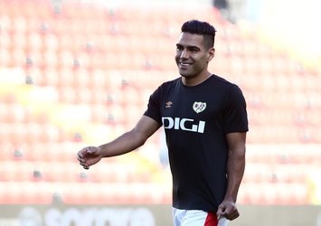 Falcao İspanya'da kaldı!