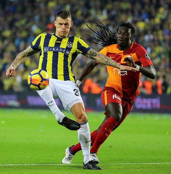 Flaş iddia: Galatasaray’da Fatih Terim Gomis’i istemiyor!