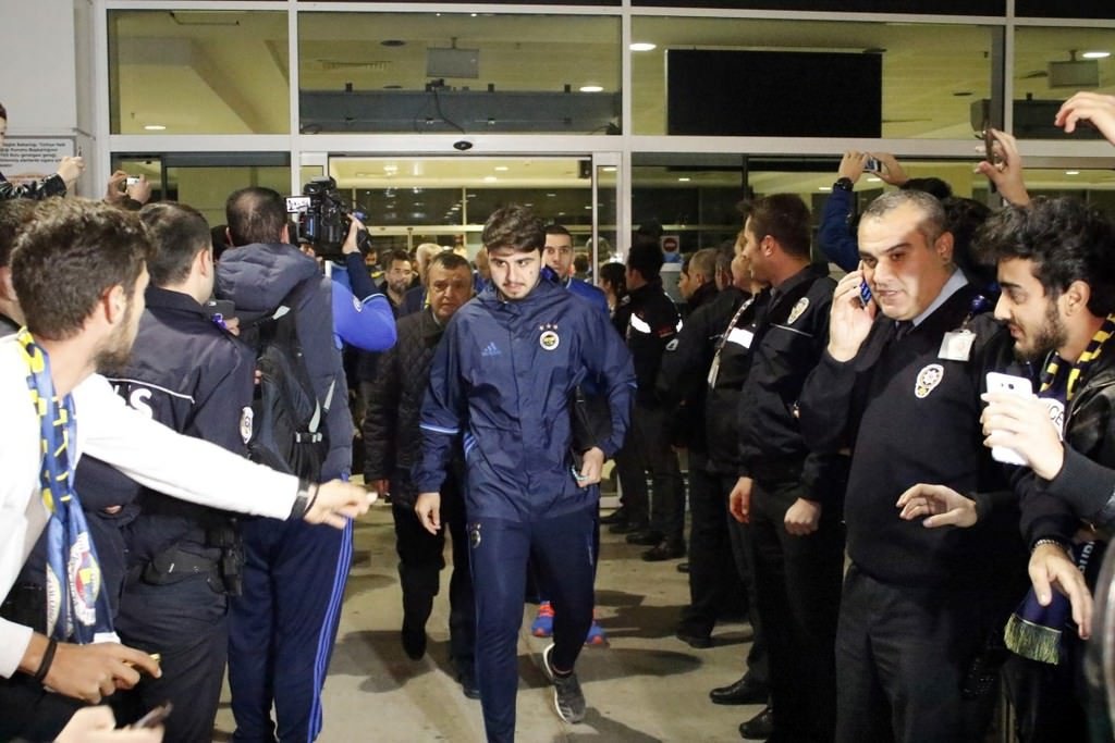 Fenerbahçe, Antalya’ya gitti