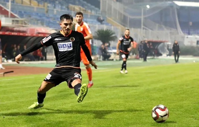 GALATASARAY HABERLERİ: Aslan'dan Umut Güneş çıkarması! Transferde Emre Akbaba detayı - 1