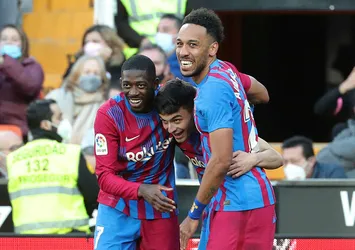 Barça 3 puanı 4 golle aldı!