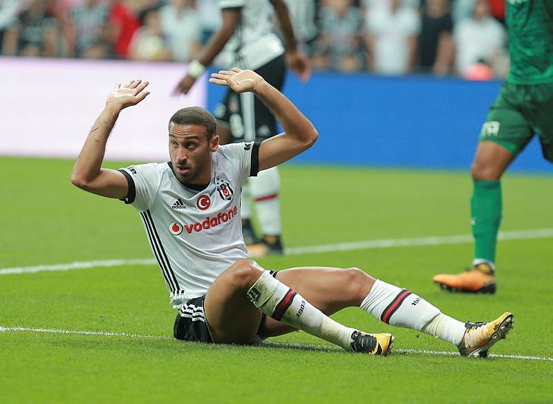 Cenk Tosun’dan flaş karar!