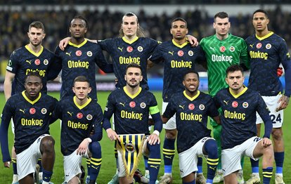 Fenerbahçe’ye kötü haber! İsmail Yüksek sahayı sedyeyle terk etti