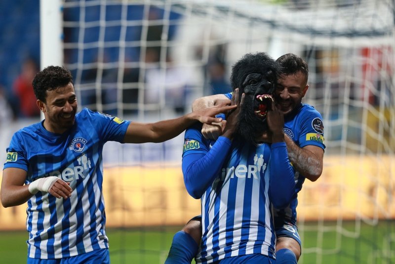 Diagne’den arka arkaya Galatasaray paylaşımları!