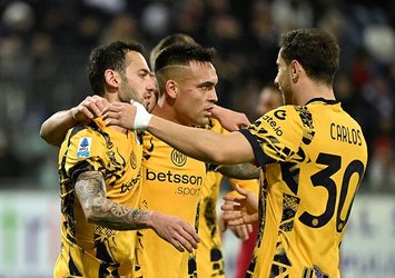 Hakan'lı Inter yılı galibiyetle kapattı!