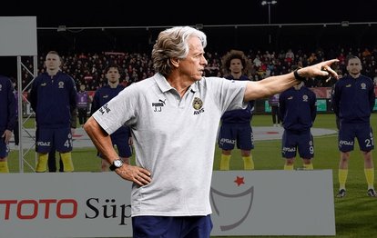 Fenerbahçe’de kanat transferi için 3 aday!