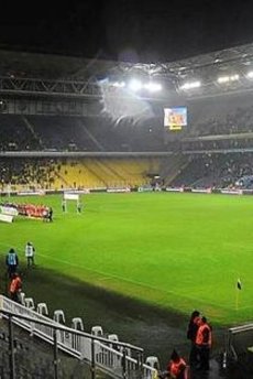 Fenerbahçe'de tribün ile barış sağlanıyor