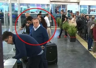 Dick Advocaat, İstanbul'dan ayrıldı