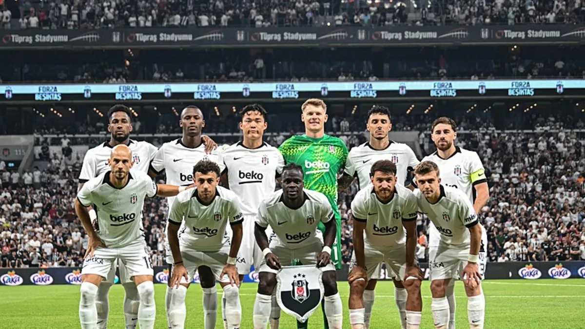 Spor yazarlarından Beşiktaş-Midtjylland maçı değerlendirmesi