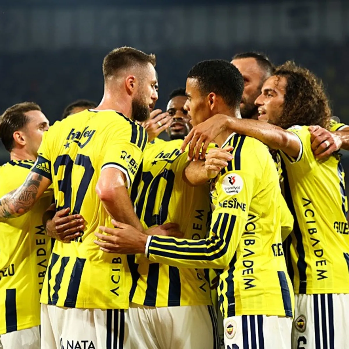 Fenerbahçe'nin Lyon maçı kamp kadrosu açıklandı