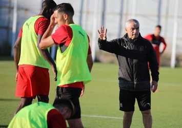 Sivasspor F.Bahçe hazırlıklarını sürdürdü!