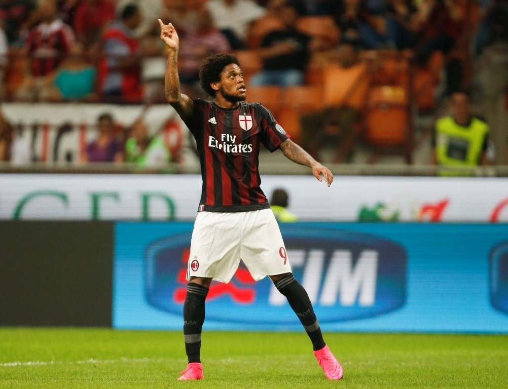 Beşiktaş’ta Luiz Adriano sürprizi