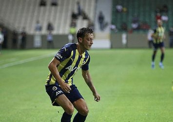 İngilizler transferi duyurdu! Özil'le yeniden buluşuyorlar