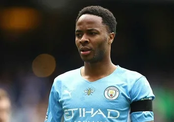 Sterling'den M. City'ye veda!
