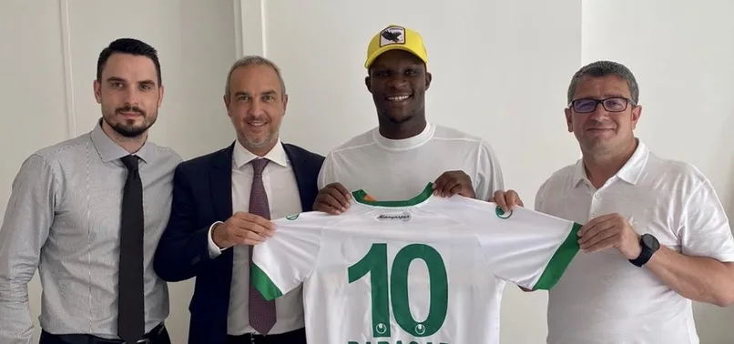 Alanyaspor Babacar ile sözleşme imzaladı