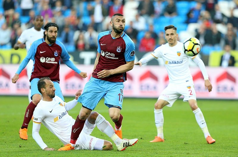 Transferde flaş hamle! Beşiktaş’ta Burak Yılmaz sesleri!