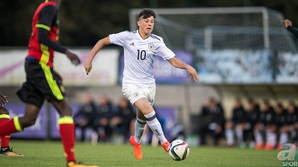 Futbolda geleceğin 60 yetenekli genç ismi açıklandı! Türkiye’den...